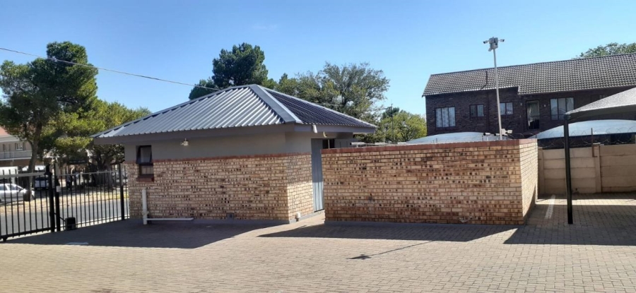 14 Bedroom Property for Sale in Willows Free State